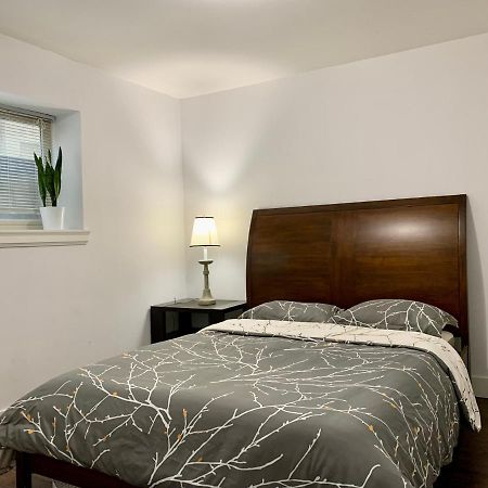 Spacious Burnaby Guest Home מראה חיצוני תמונה