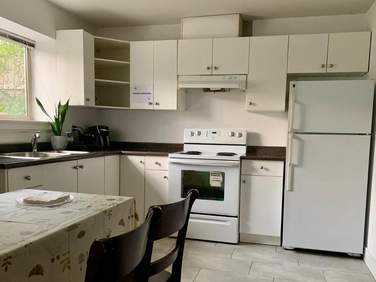 Spacious Burnaby Guest Home מראה חיצוני תמונה